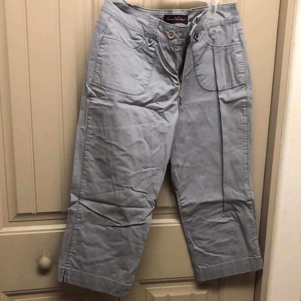 Gloria Vanderbilt Soft Gray Capris